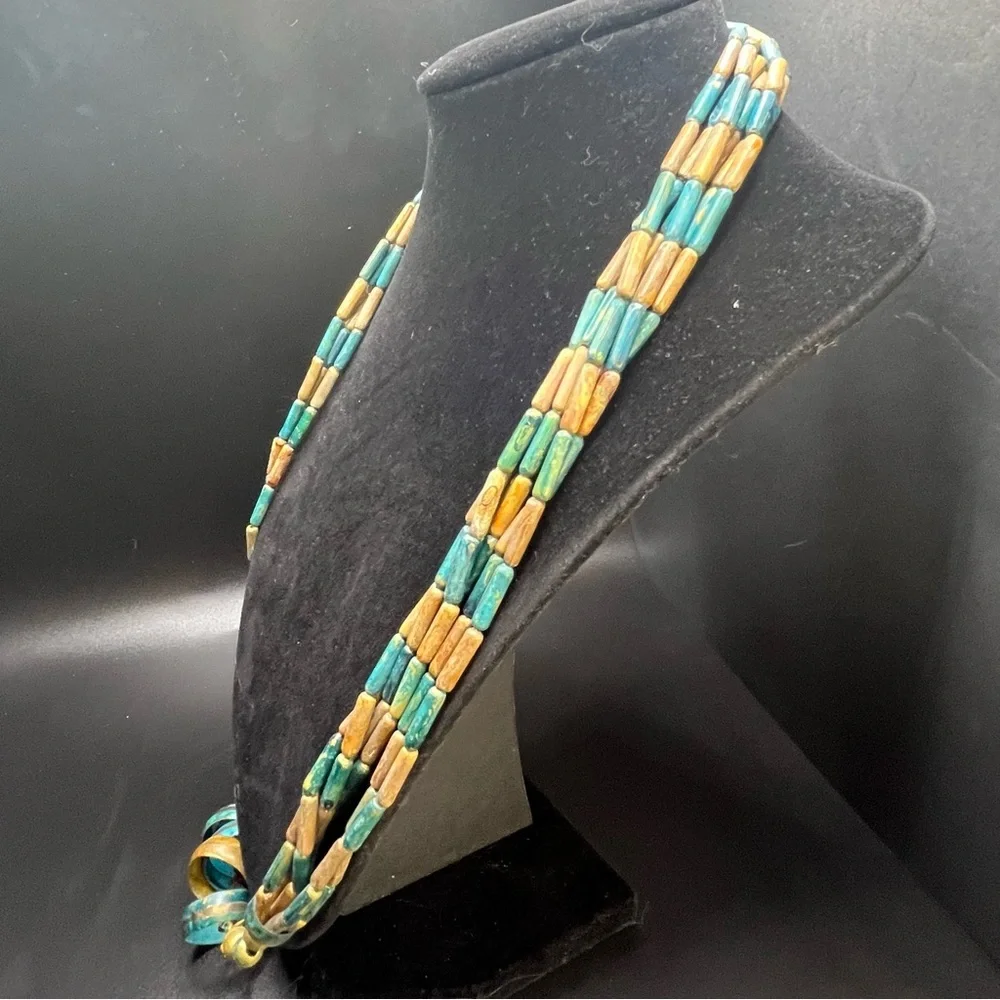 Vintage Style Boho Necklace Painted Wood Beads - Picture 4 of 14